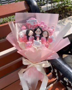 Bó bông tốt nghiệp trắng hồng