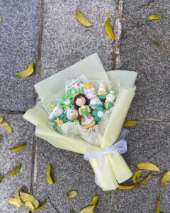 Bó hoa đất sét xanh lá