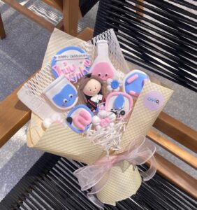 Bó hoa tốt nghiệp tone pastel