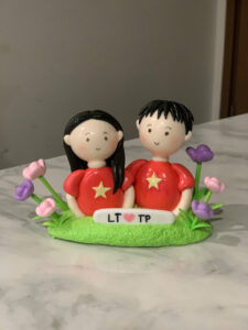 Tượng cặp đôi yêu nhau